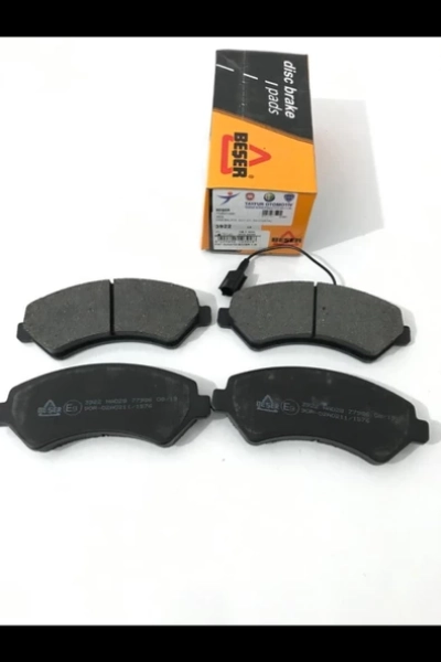 #UZ00357 - BEŞER 4057 ARKA BALATA FİŞLİ RENAULT MASTER III 10- (TEK TEKER)